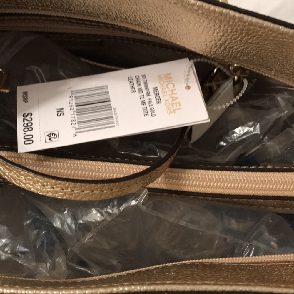 Michael Kors Mercer Chain Tote Bag w/ Laptop Compartment in Metallic Pale Gold - Picture 8 of 16